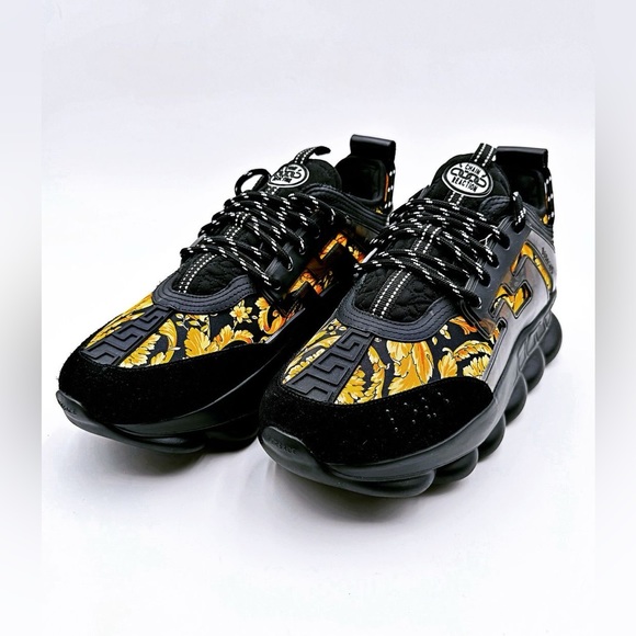 VERSACE Chain Reaction Barocco print
Sneakers. Brand new with dust bags. - Picture 2 of 6